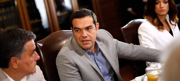 Με… περσινή πρόταση Μητσοτάκη στη ΔΕΘ, ο Τσίπρας: Συζητά να εξαγγείλει μείωση ΕΝΦΙΑ κατά 30%